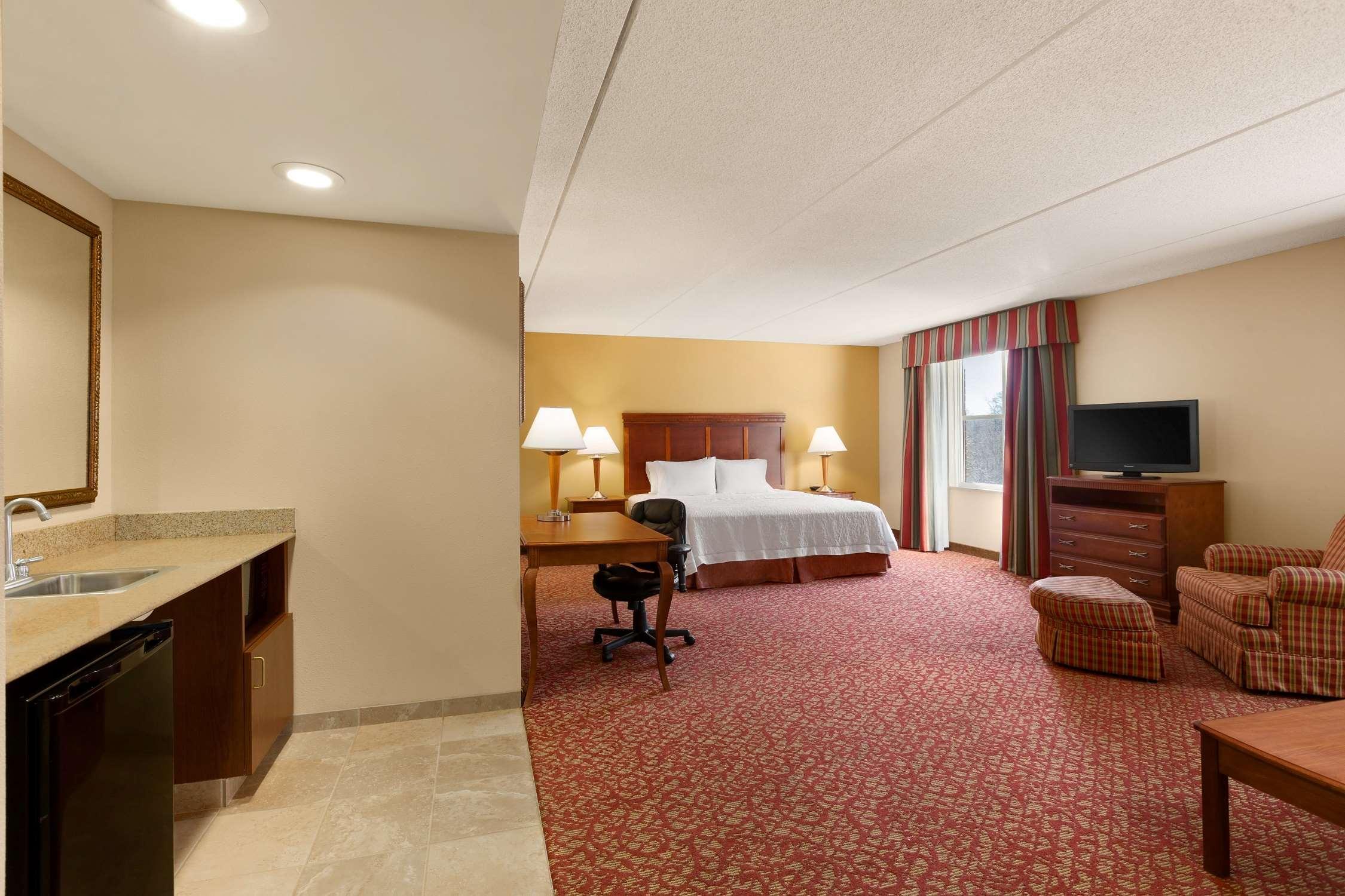 Hampton Inn & Suites Williamsburg Historic District Экстерьер фото