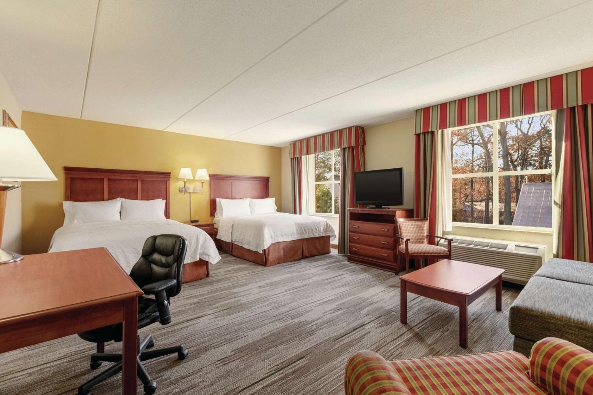 Hampton Inn & Suites Williamsburg Historic District Экстерьер фото